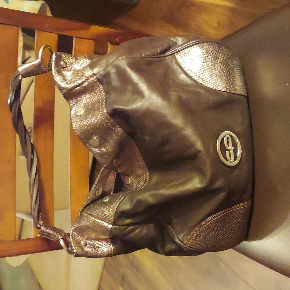 Women's Pulicati purse